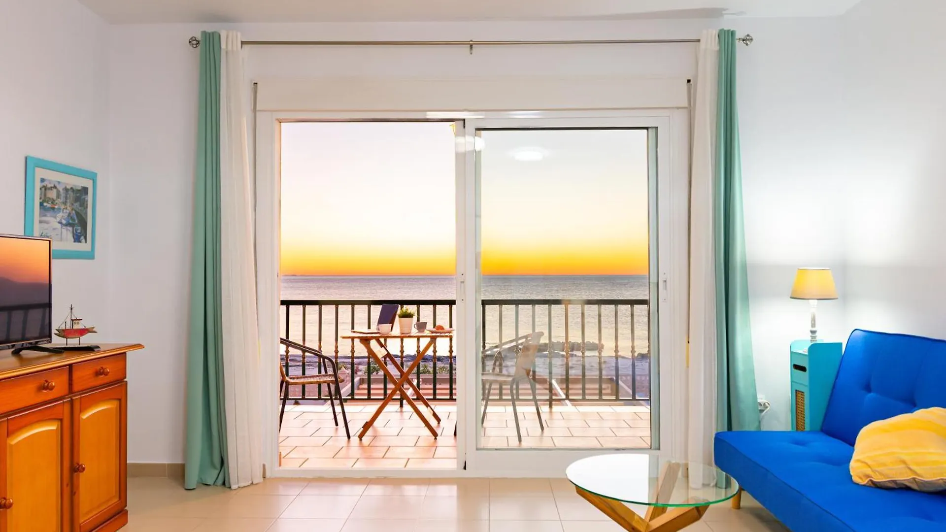 Comodo Apartamento En El Calon Playa Frente Al Mar 0*,